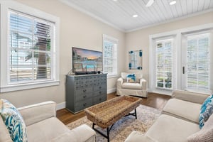 Living Area, 1st Floor