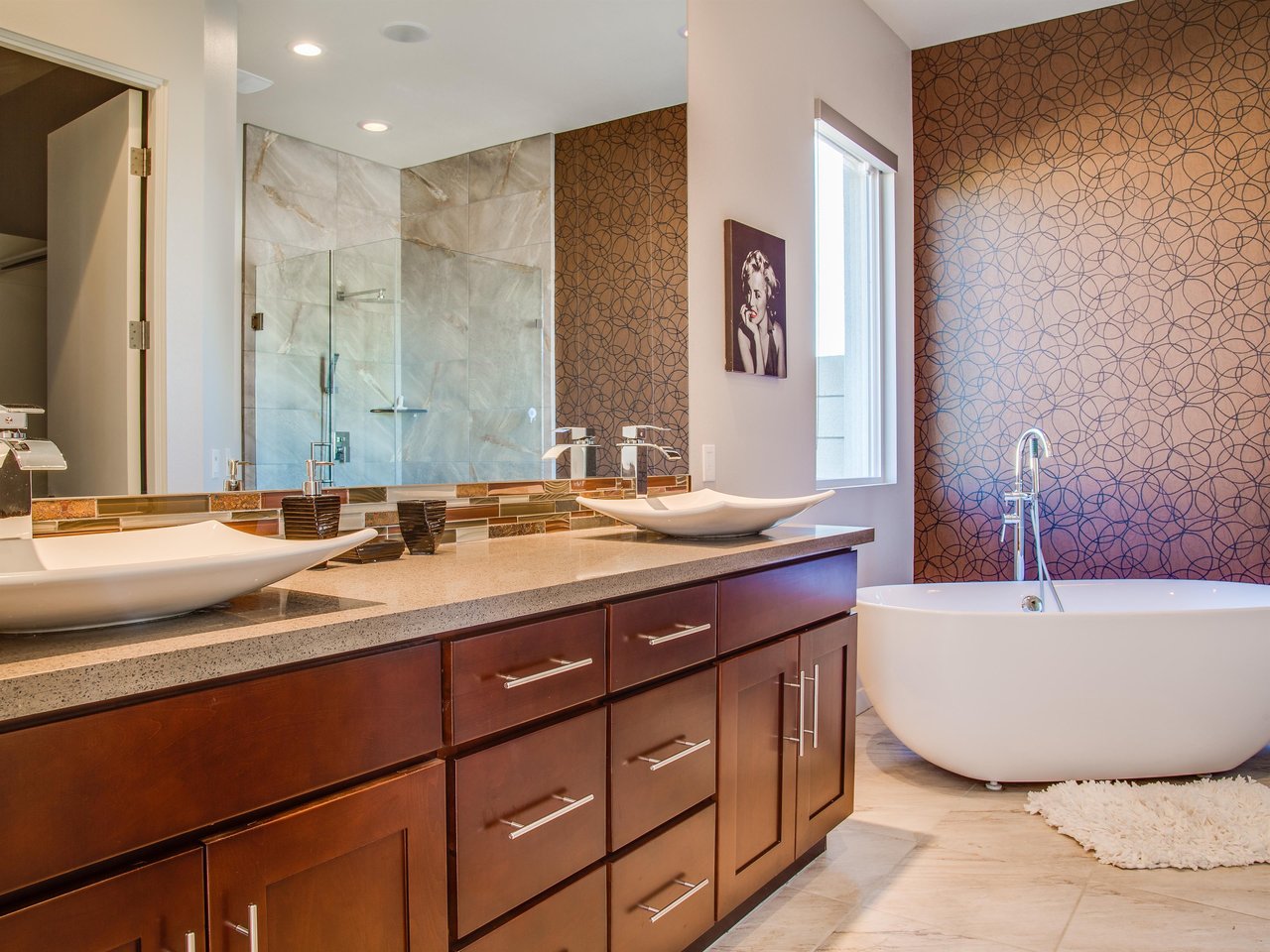 Deluxe Bath at Sun Haven Escape