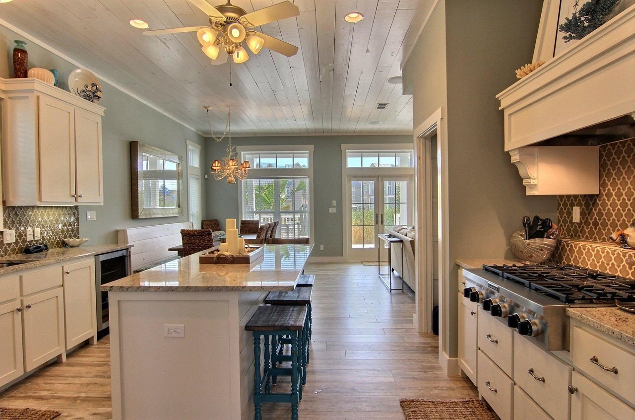Kitchen, 1st Floor
