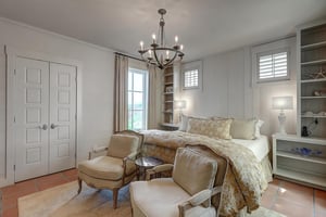 1st Floor King Suite