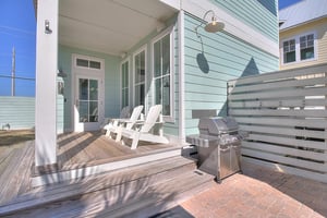 Front Porch and Grill Patio