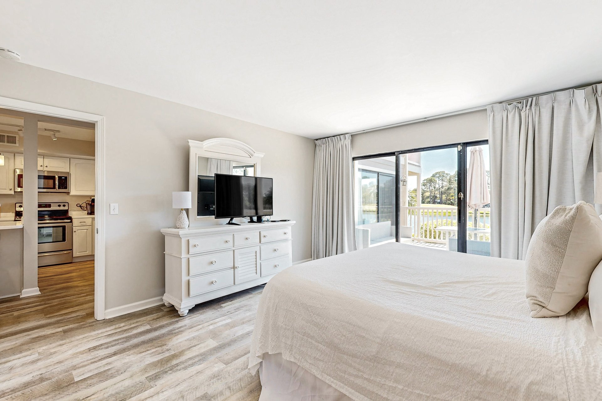 Harbour Point 900 13