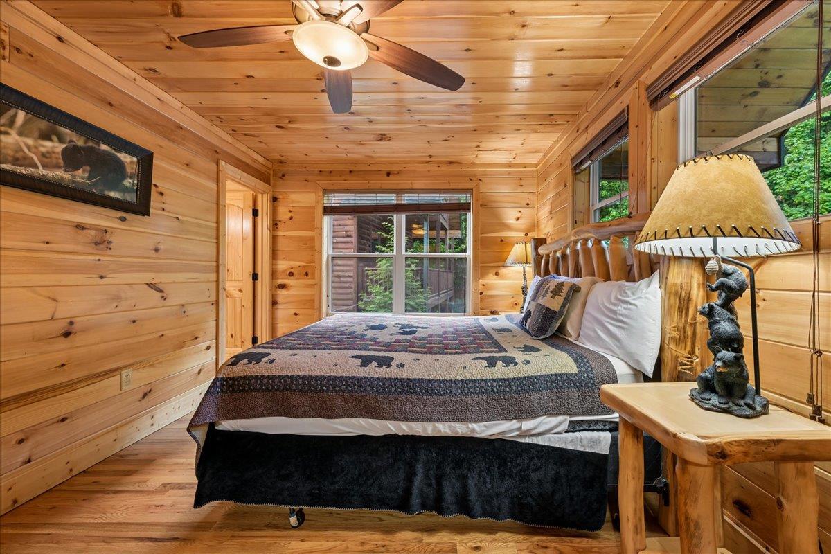 24Bedroom