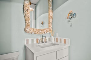 2nd Floor, First Queen Bathroom