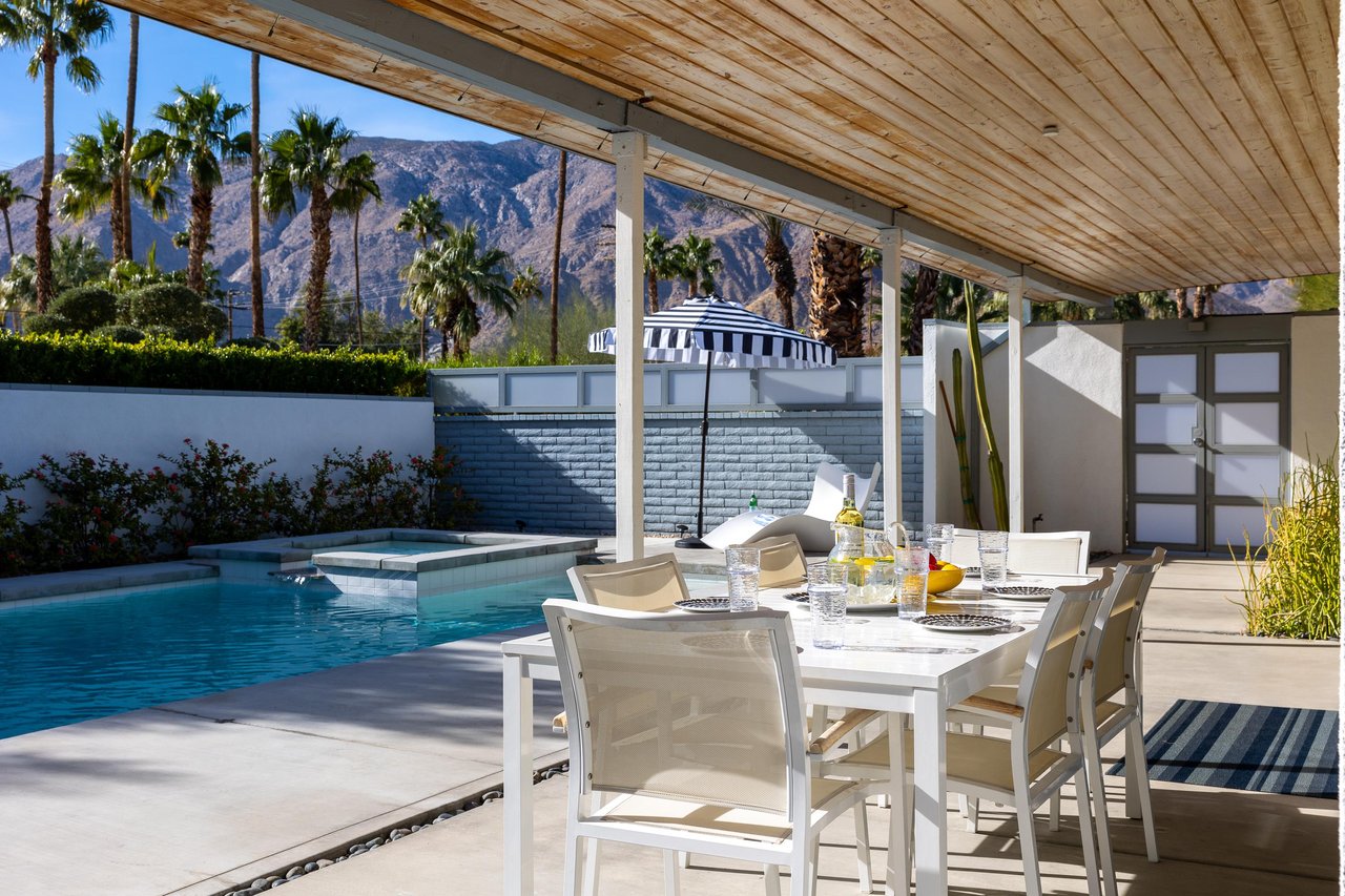 Dine al fresco in covered outdoor dining for 6