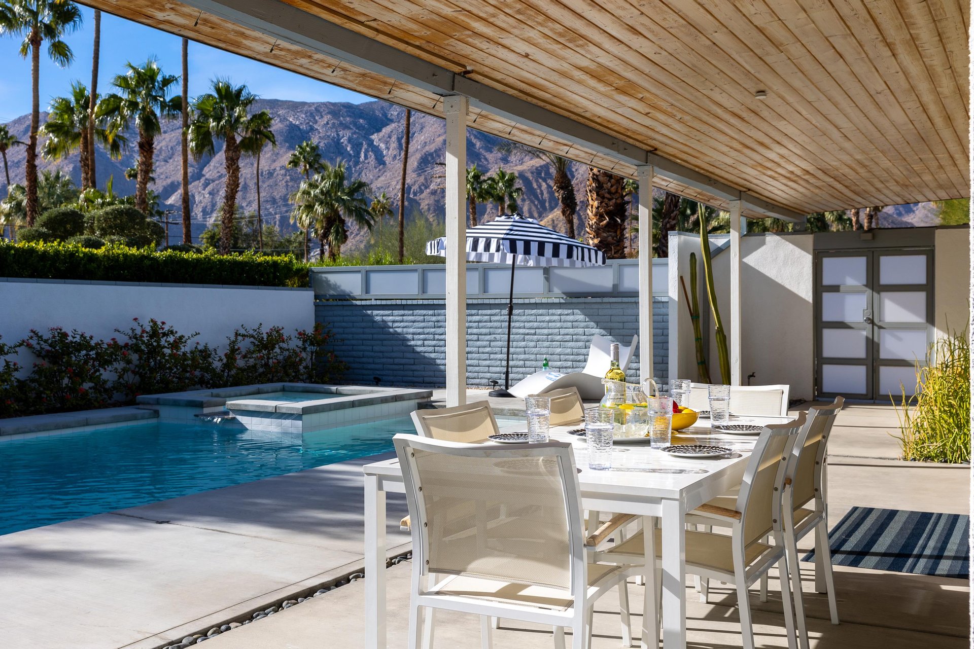 Dine al fresco in covered outdoor dining for 6