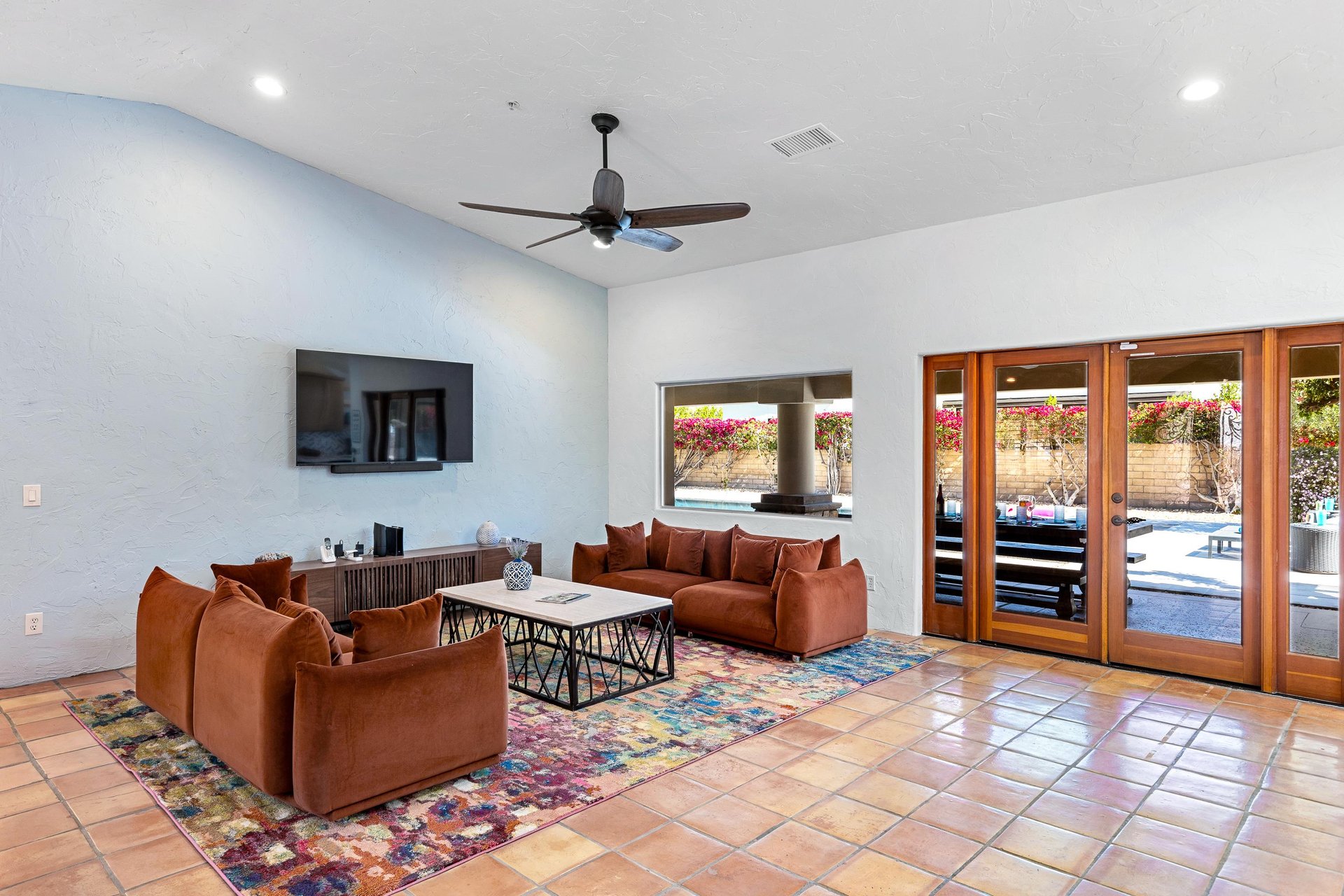 Rest and relax in the living room