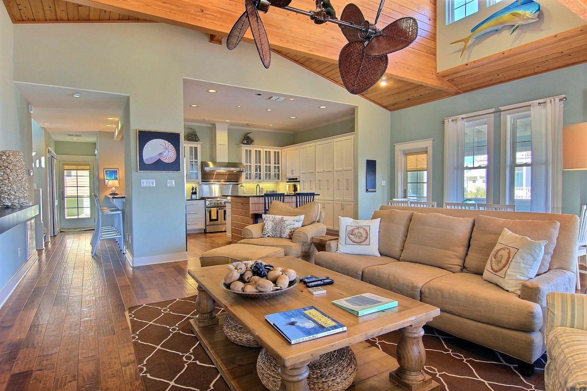 Upstairs Living Area