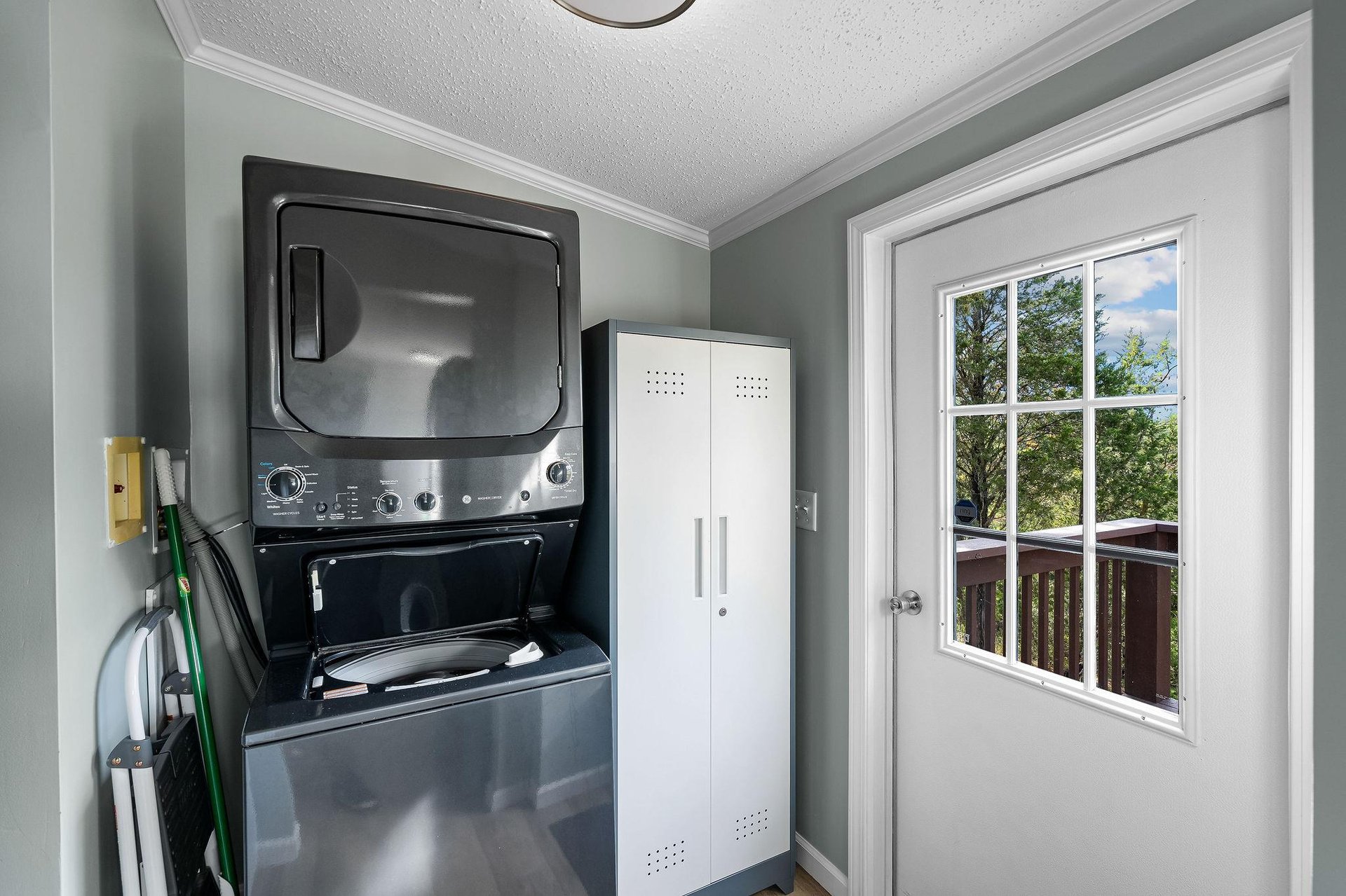 kozyretreatatthelake13