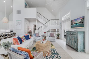 2nd Floor, Living Area