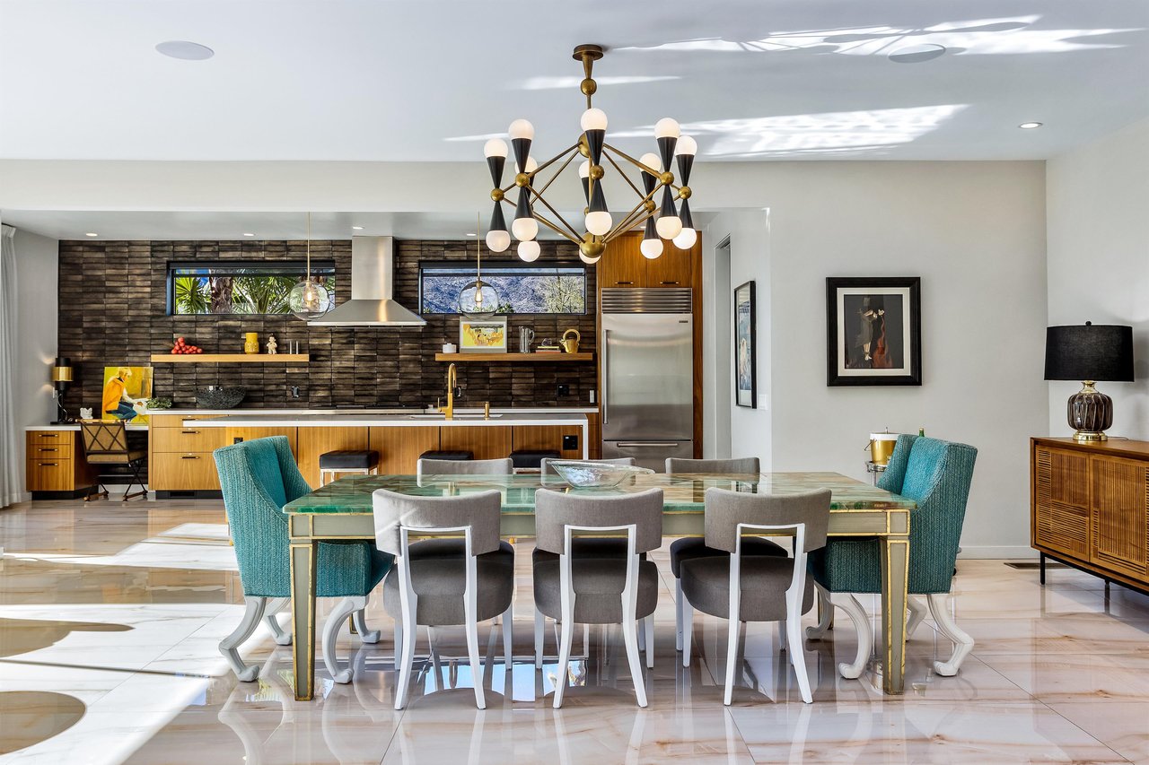 Upscale Palm Springs Living