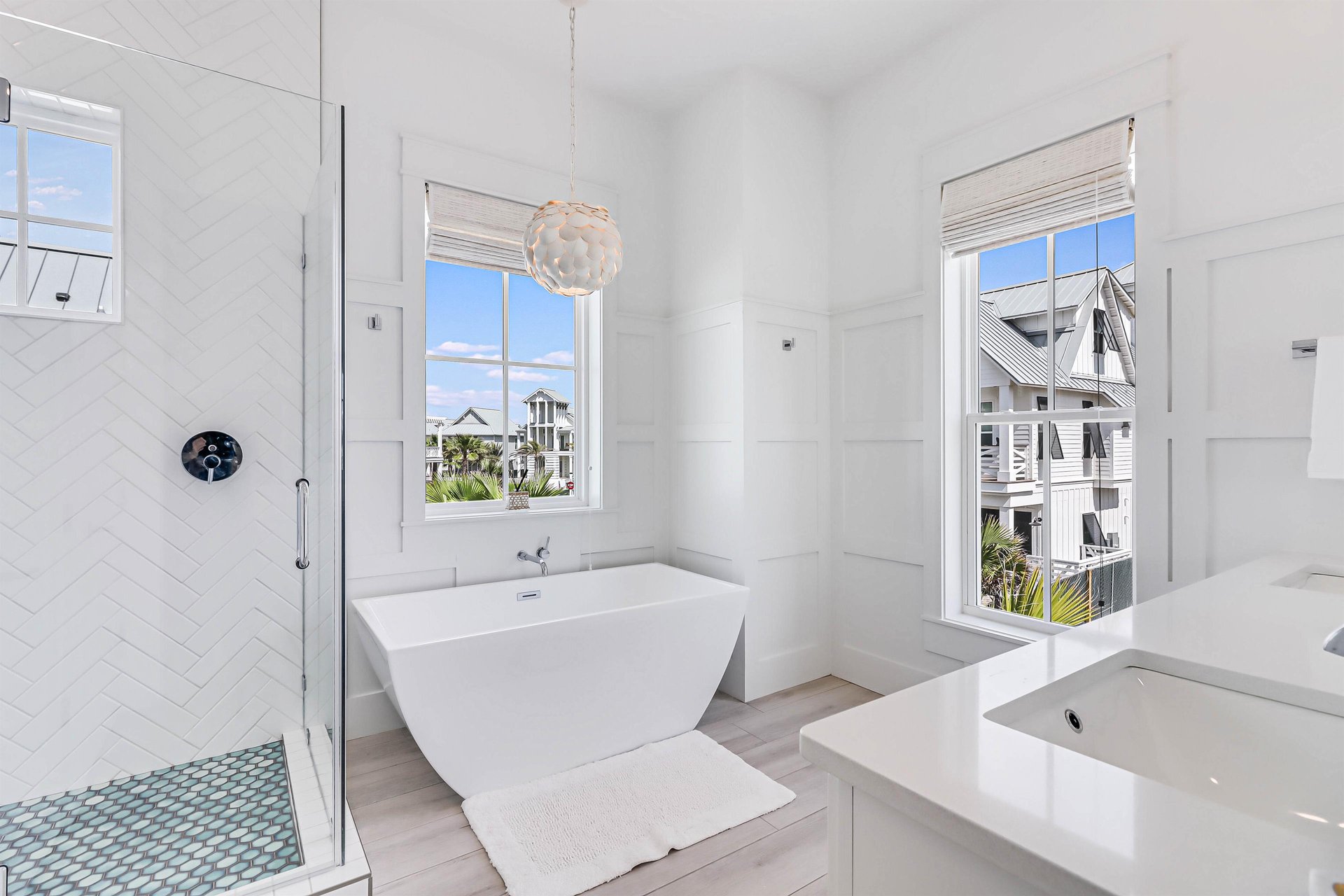 Shared Bathroom, 2nd Floor