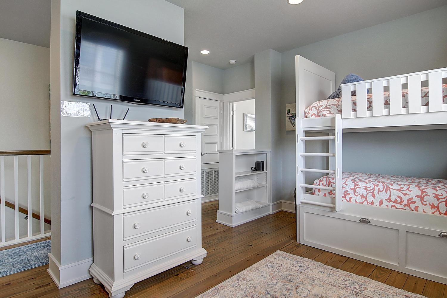 Bunk Area, 2nd Floor