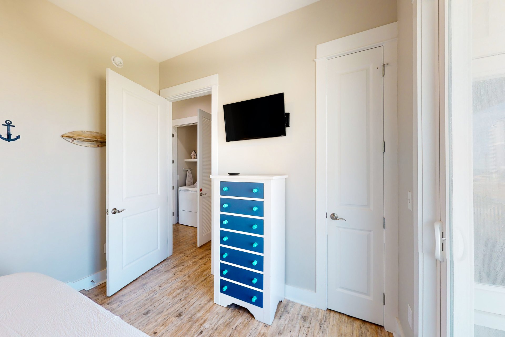 East Side Cottages C Shipwreck Cottage 24