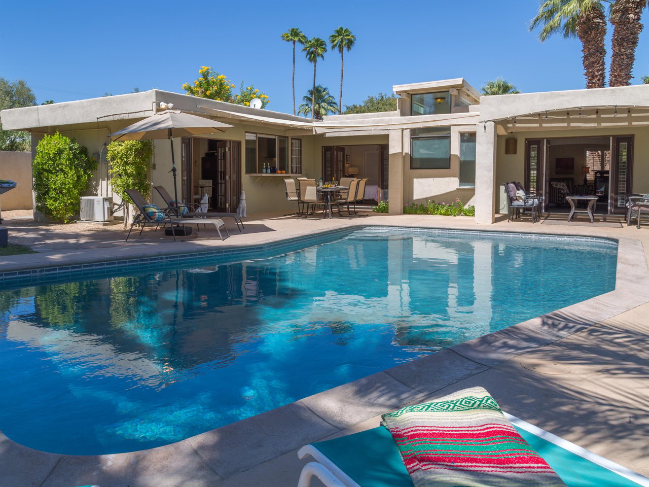 Palm Springs Living