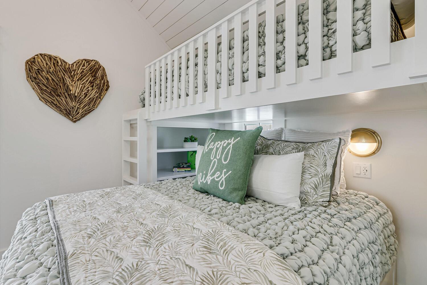 TwinQueen Suite, 2nd Floor