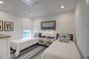 Twin Bedroom, 3rd Floor