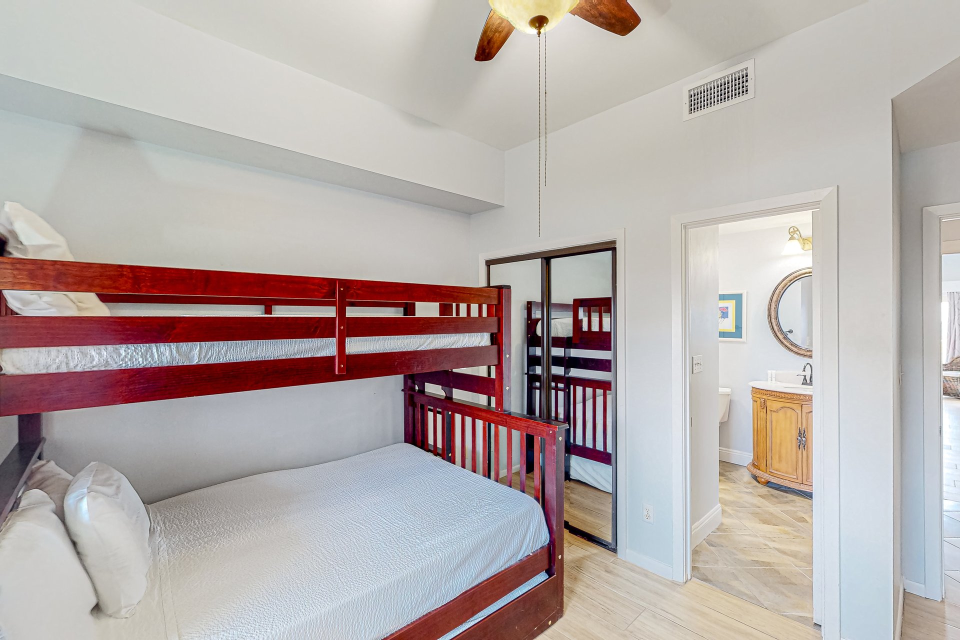 TOPSL Beach Manor 804 19