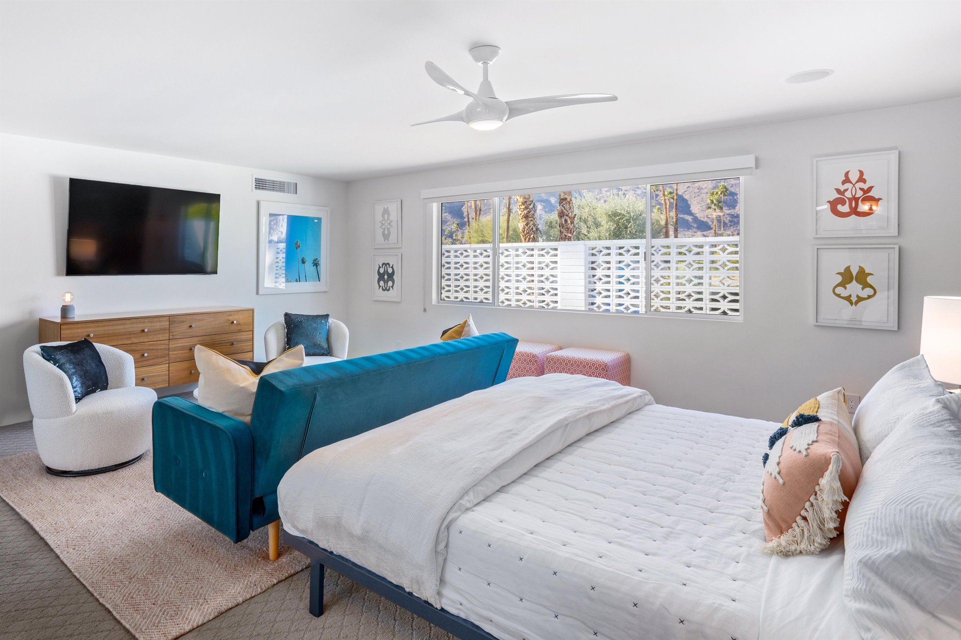 Secondary Suite with King bed