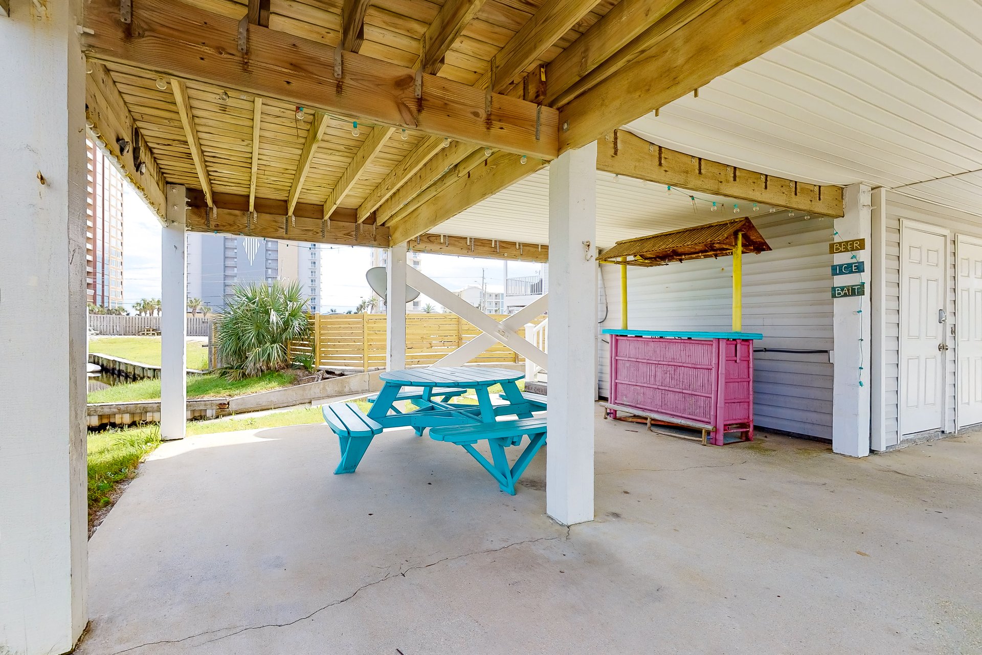 Summer Breeze West 22