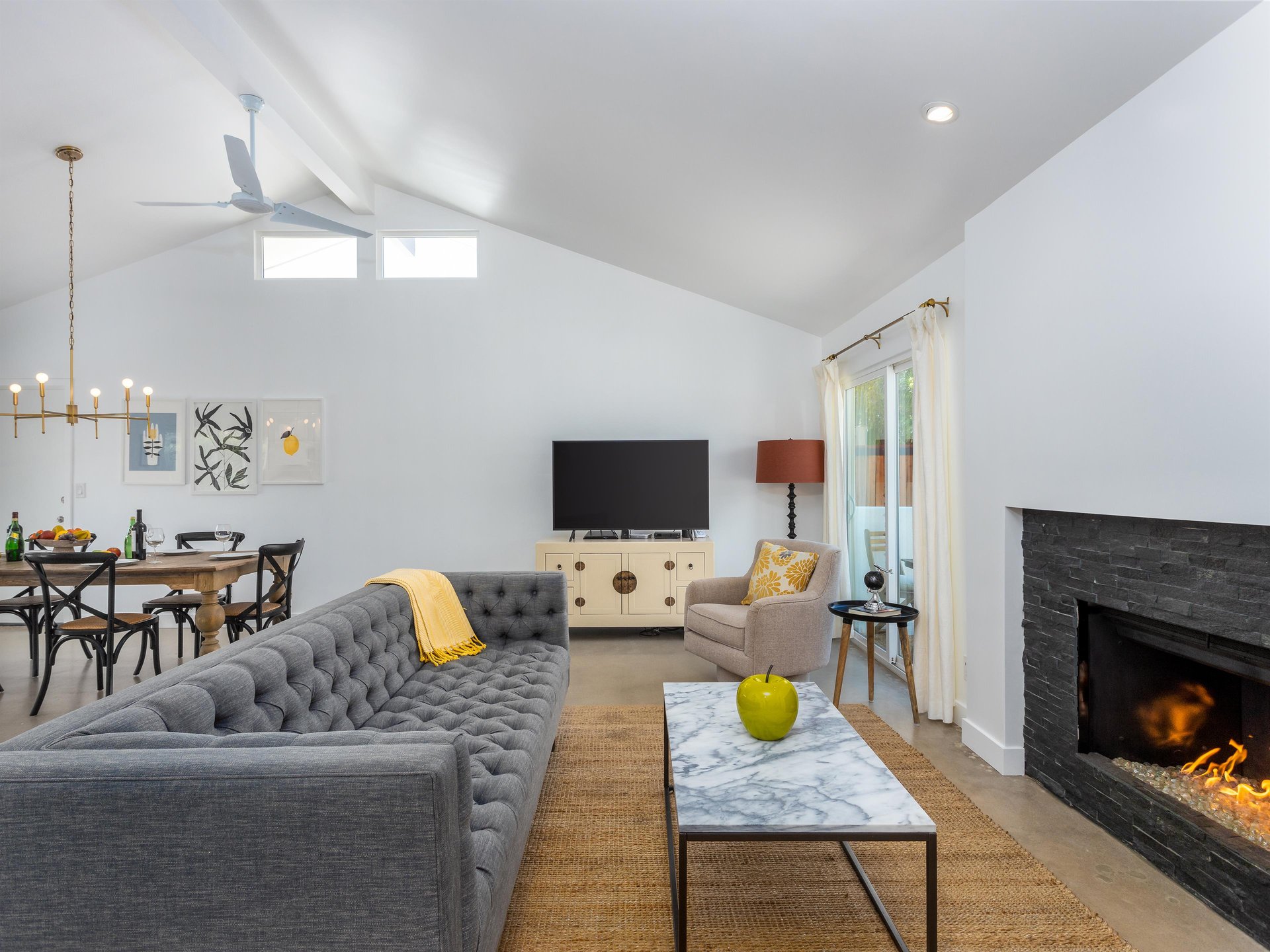 Spacious living room