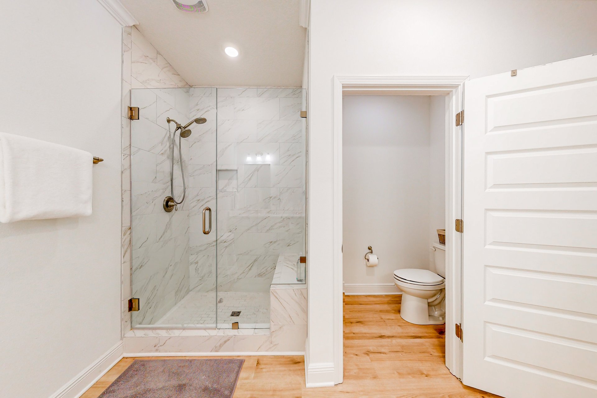 The Beach and Bay Nest 14