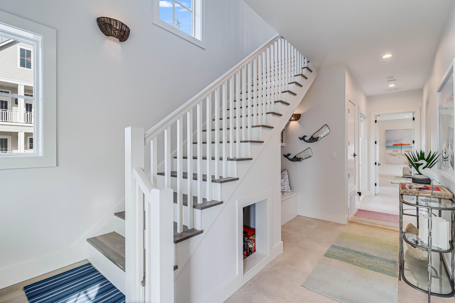 Entry  Reading Nook, 1st Floor