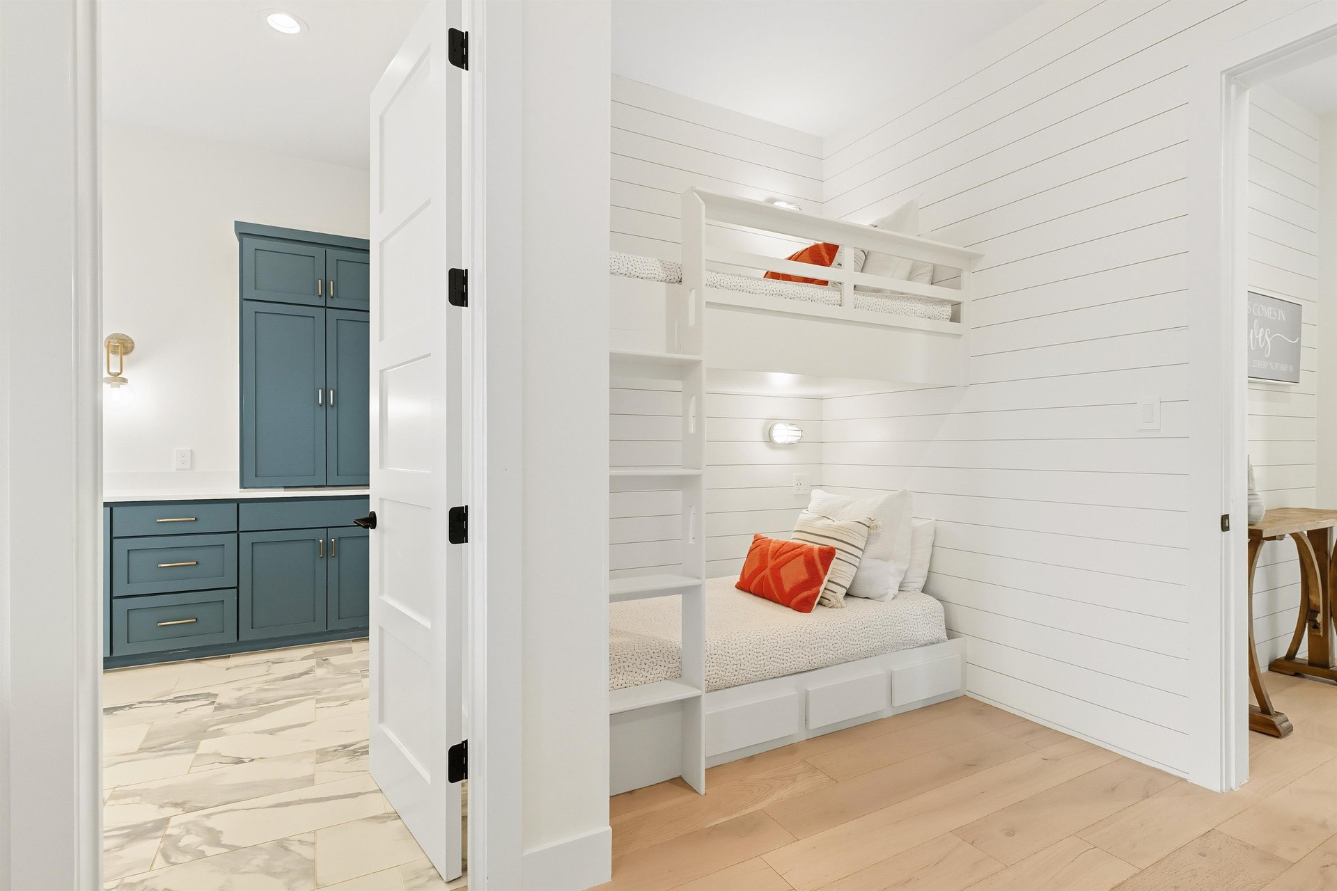 2nd Floor, Twin Bunk