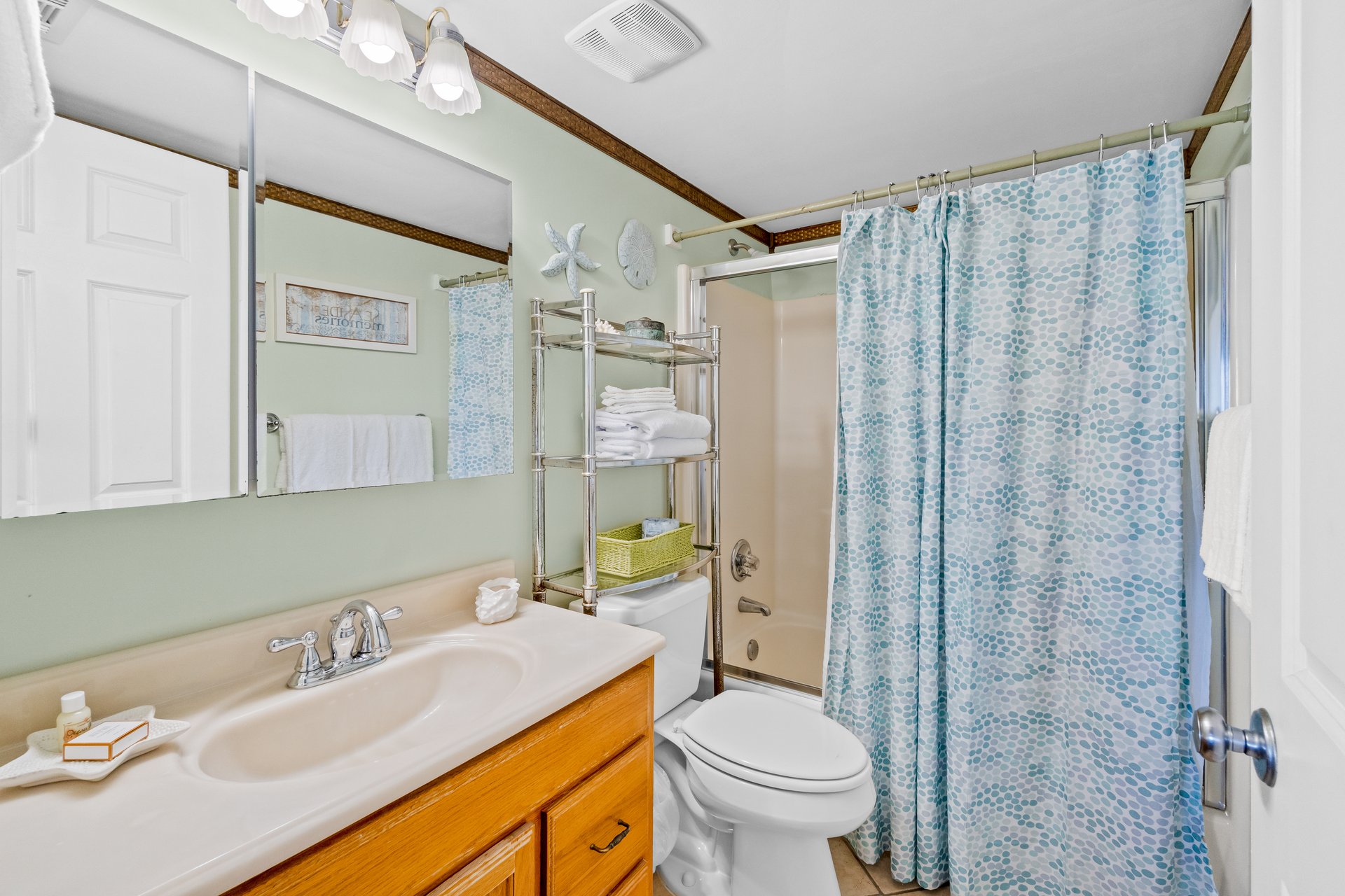 Ocean Breeze West 302 13