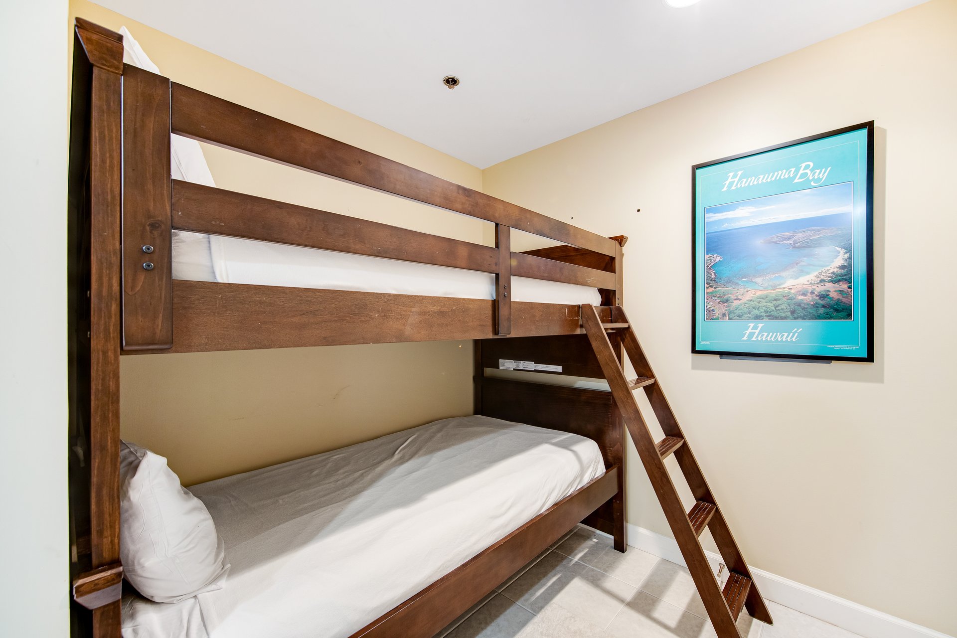 Splash Resort 907E 21