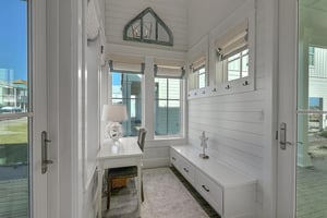 1st Floor Office Area