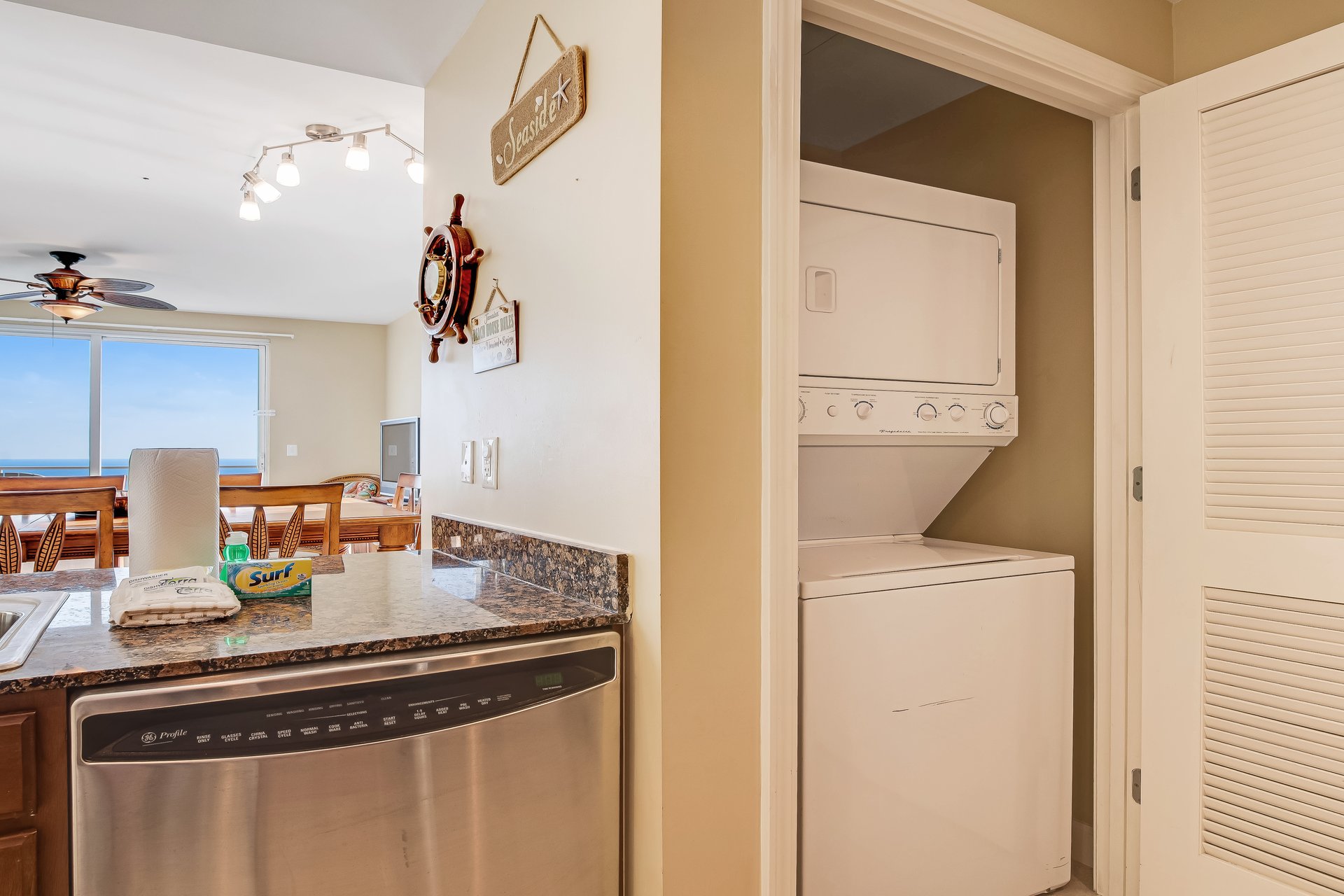 Splash Resort 2101E 11