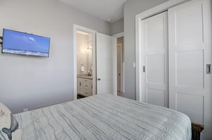 Queen Bedroom, 1st Floor