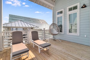 Seating and Lounge Area, 3rd Floor Balcony