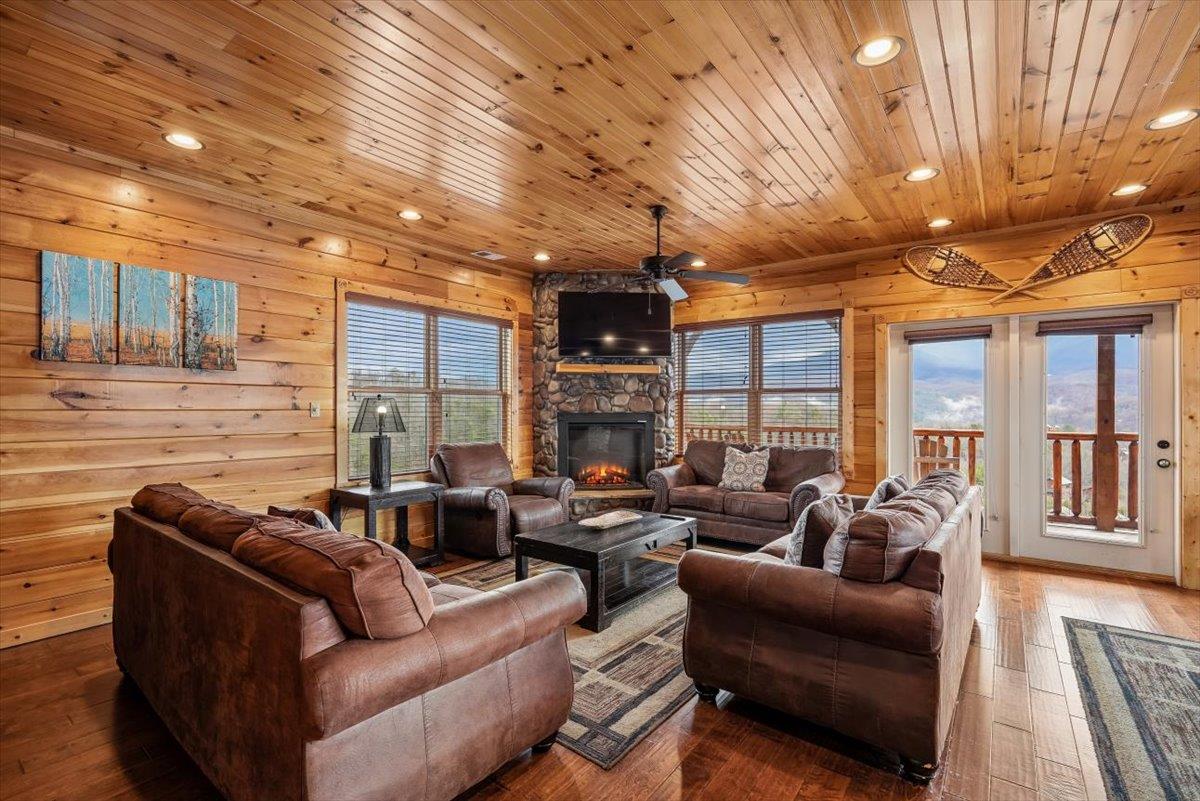 12Living Room