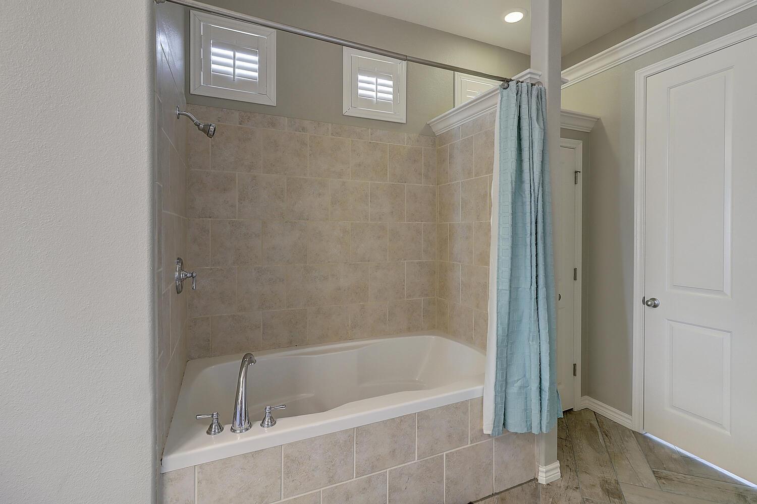 2nd Floor Primary Bathroom