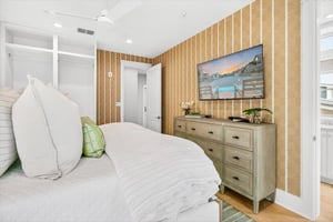 Primary King Bedroom, 1st Floor