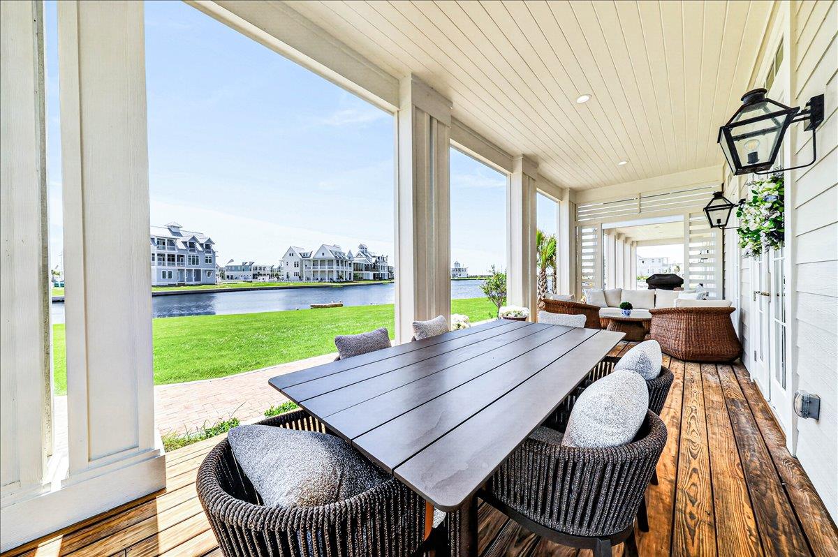 Back Porch, 1st Floor