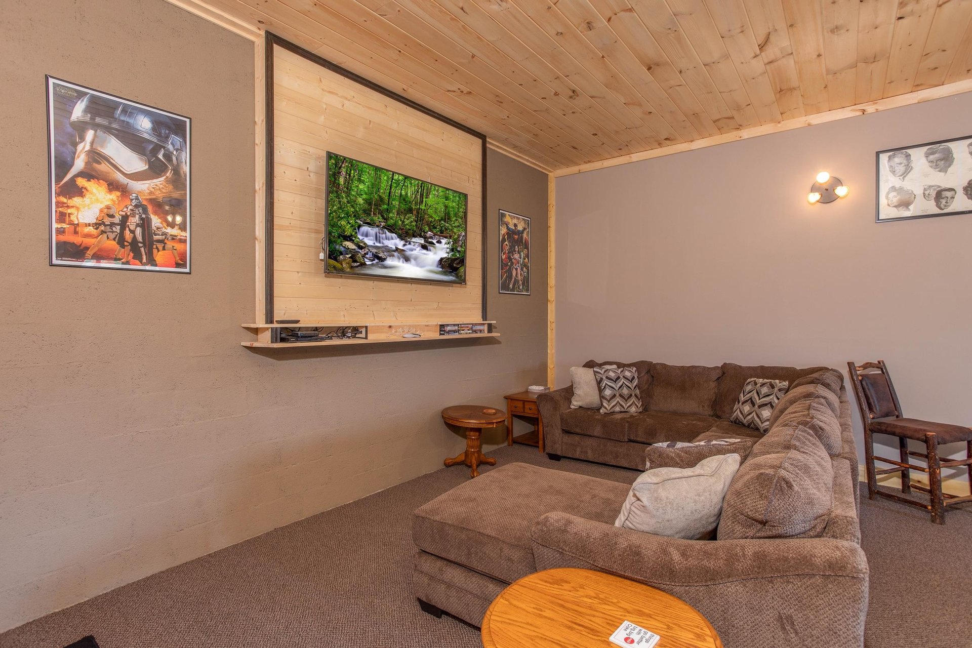 Sectional couch facing tv