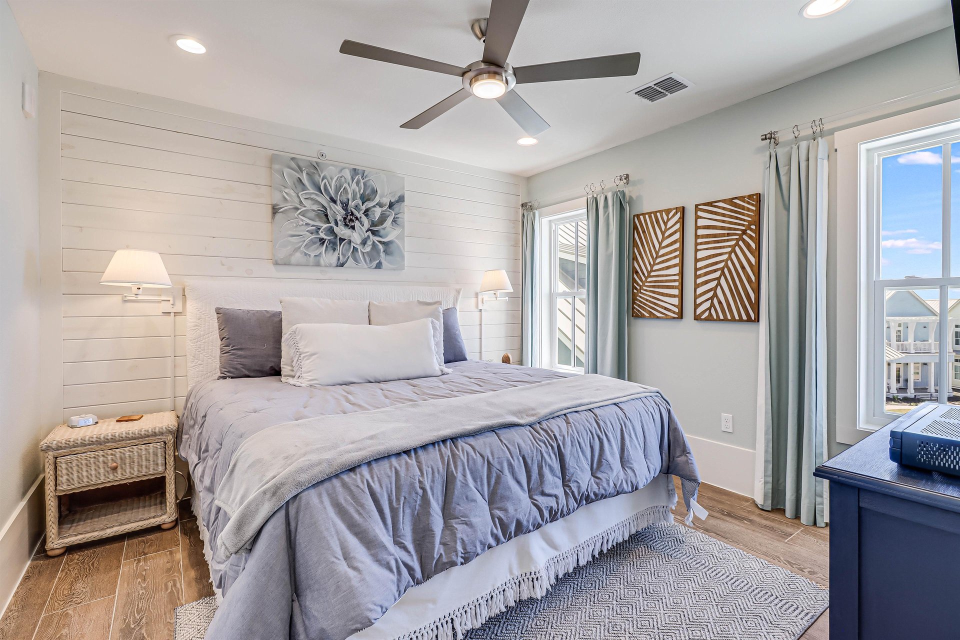 King Bedroom, 2nd floor