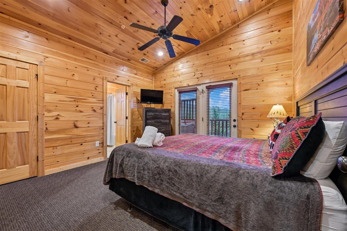 068Bedroom
