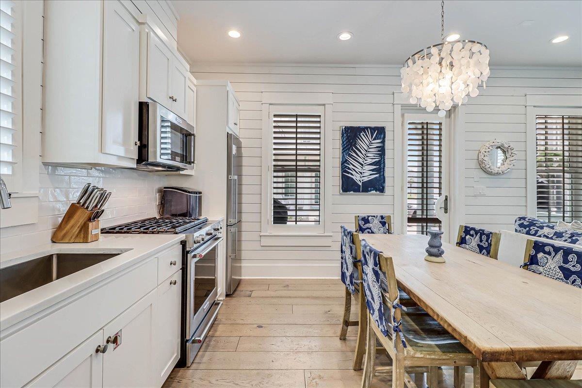Living RoomDining Room, 1st Floor