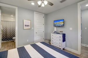 Queen Bedroom