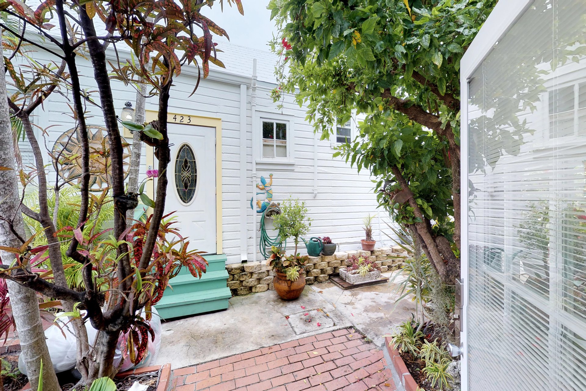 Truman  Duval  Studio A 13