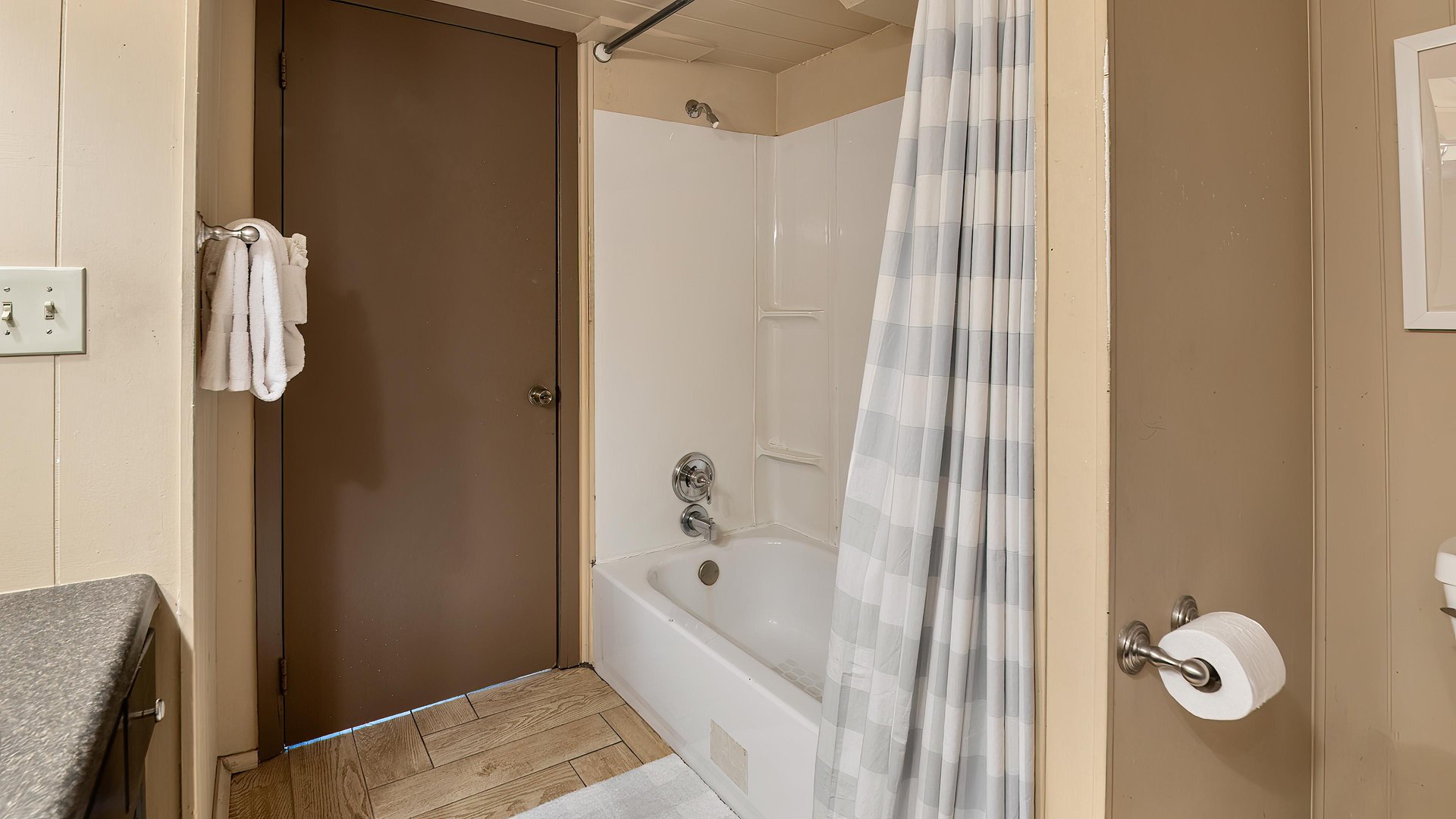 Gatlinburg Lodge Int 033original