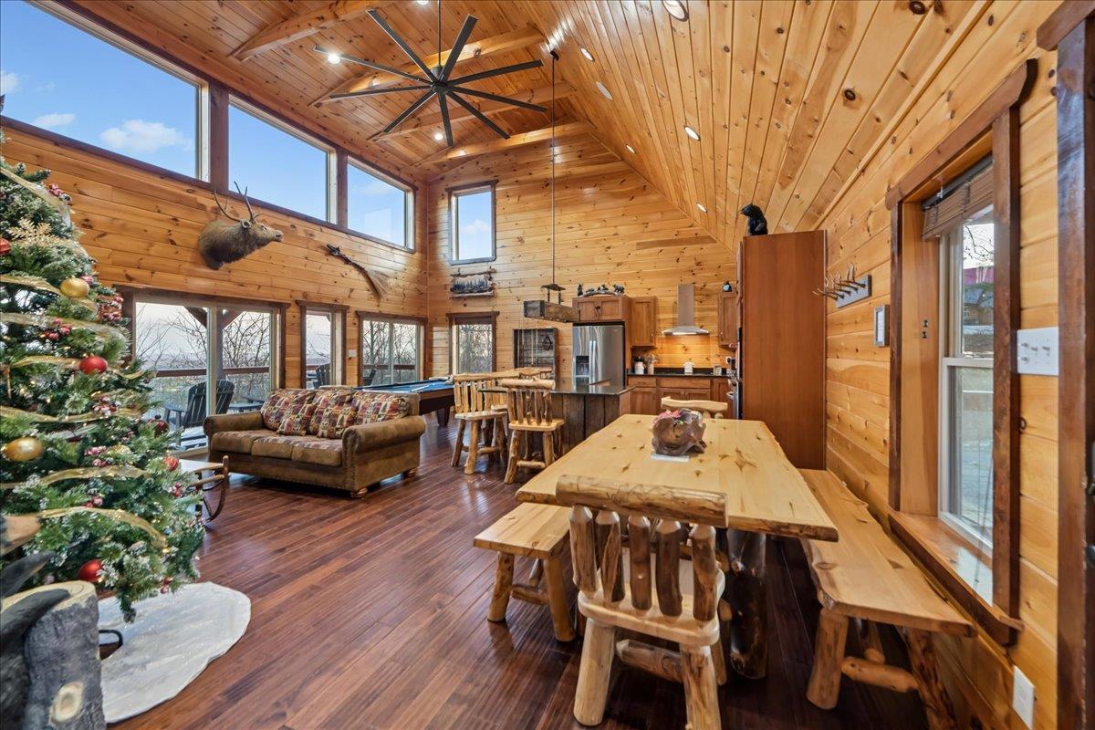 24Dining Room