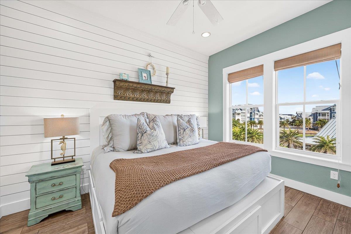 Primary King Bedroom, 1st Floor