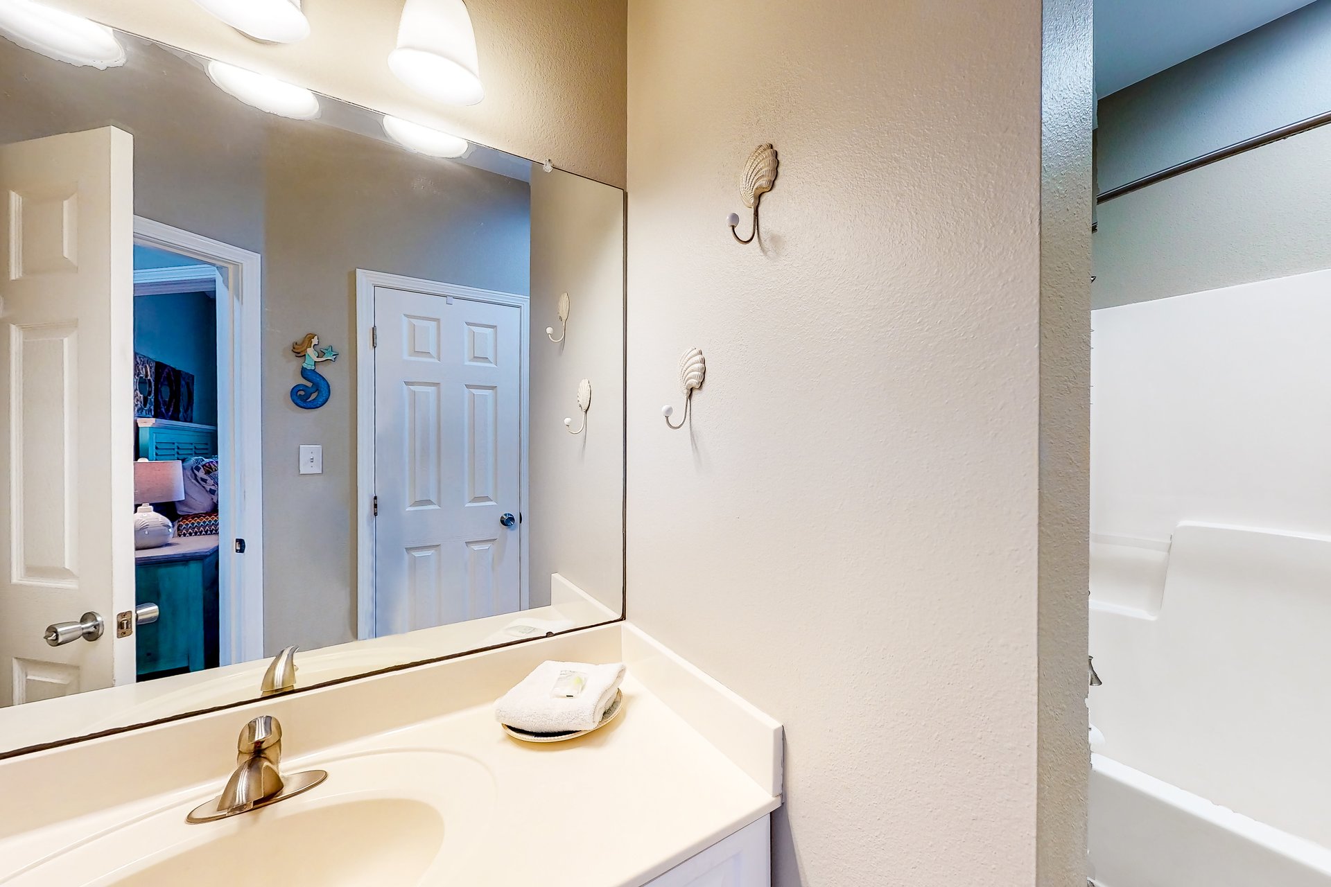 Lazy Daze Beach House 17