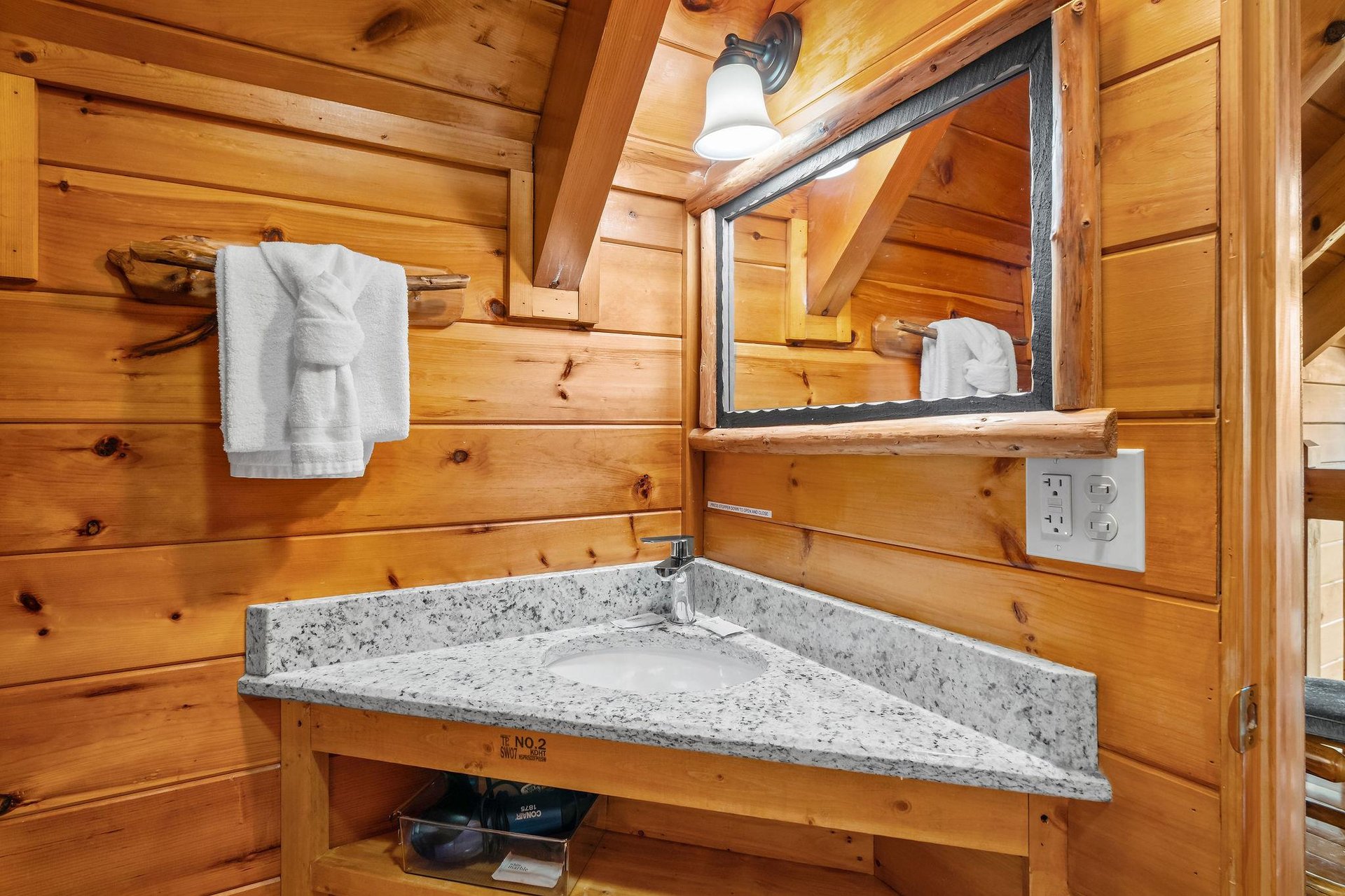 Single corner vanity sink