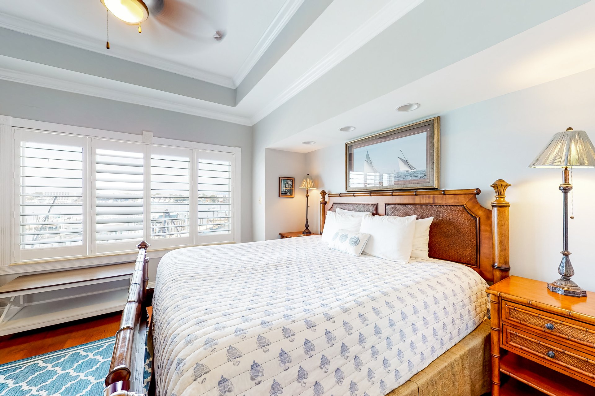 Sun King Yacht Club 2C 14